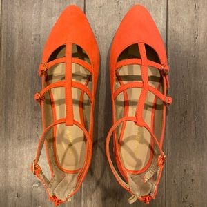 Old Navy strappy flats. Like new condition.